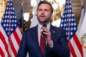 Potpredsjednik SAD-a JD Vance govori prije prisege Johna Ratcliffea za direktora CIA-e, Washington, 23. siječnja 2025.