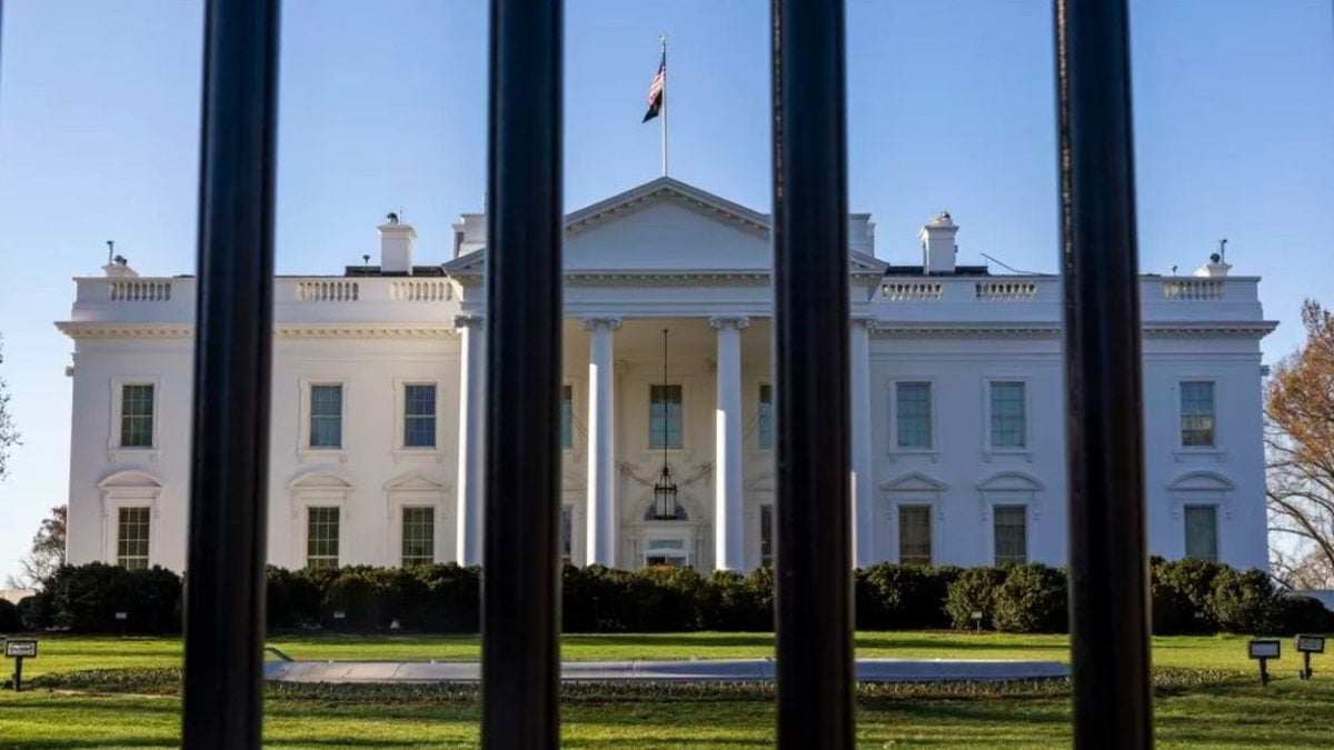 Bijela kuća u Washingtonu 18. ožujka 2025., nakon presude kojom su poništena otpuštanja državnih službenika iz Trumpove administracije