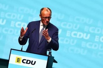 Njemački kancelar Friedrich Merz drži govor na konferenciji CDU-a u Stuttgartu, svibanj 2025.