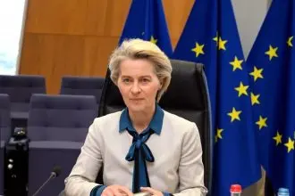 Predsjednica Europske komisije Ursula von der Leyen na strateškom sastanku s čelnicima europske kemijske industrije u Bruxellesu, 12. svibnja 2025.