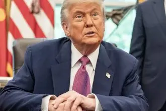 Predsjednik SAD-a Donald Trump govori u Ovalnom uredu Bijele kuće, Washington, 10. lipnja 2025.