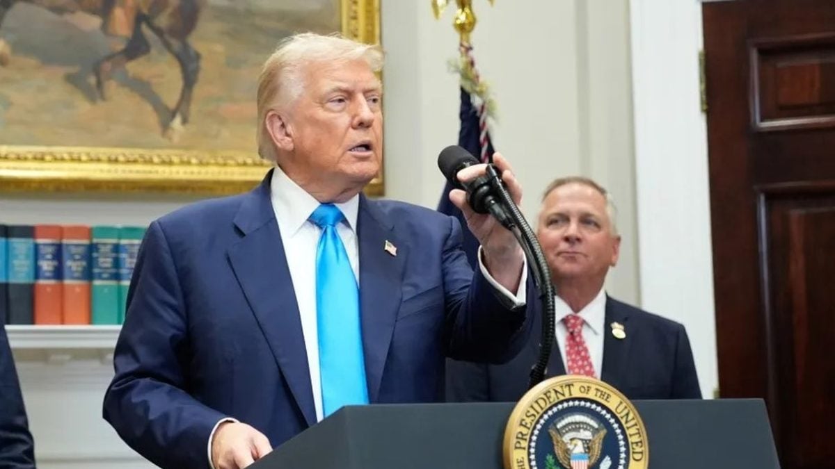 Predsjednik Donald Trump govori prije potpisivanja zakona u Bijeloj kući, 30. srpnja 2025.