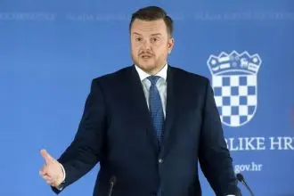Zagreb, 10. srpnja 2025. – Ministar financija Marko Primorac daje izjavu novinarima nakon sjednice Vlade RH.