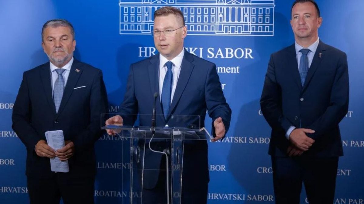 Saborski zastupnici HDZ-a Petar Šimić, Marko Pavić i Nikola Mažar komentiraju Vladine mjere pomoći građanima, Zagreb rujan 2025.