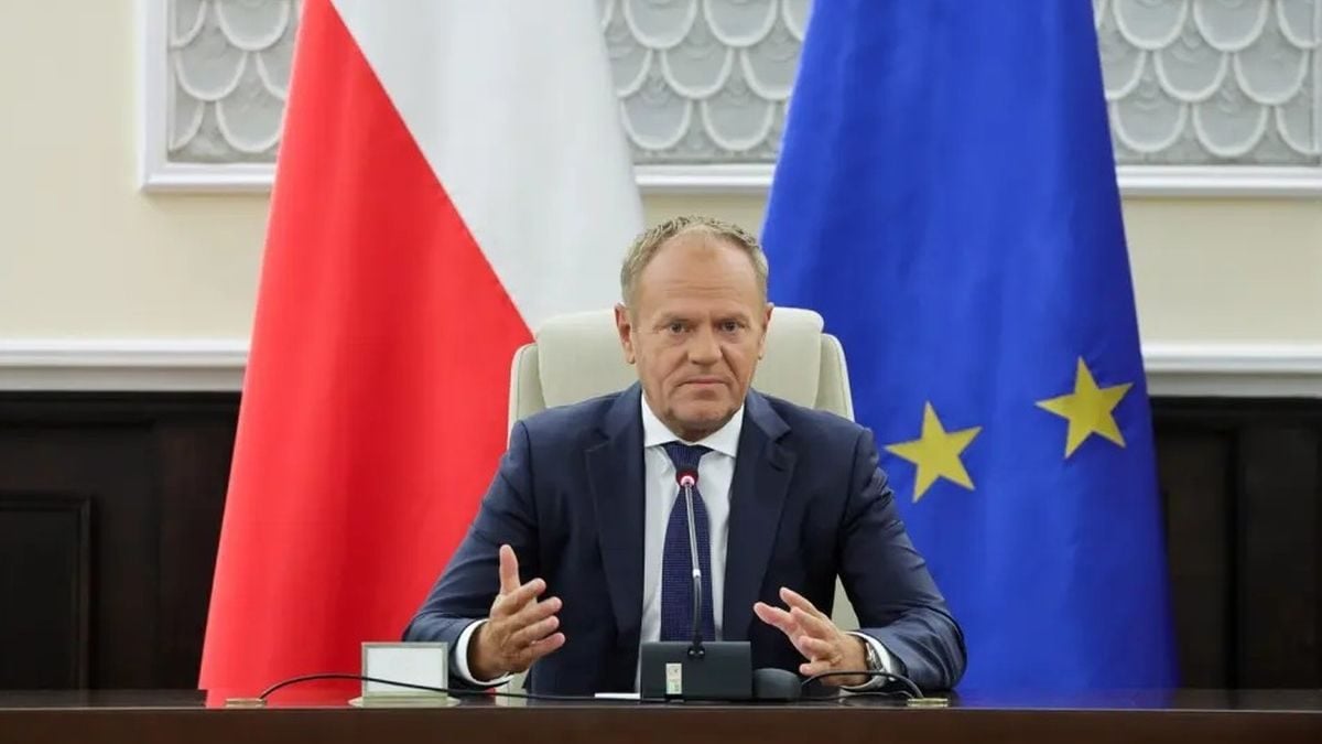 Premijer Donald Tusk govori na izvanrednom sastanku vlade u Varšavi nakon upada ruskih dronova u poljski zračni prostor