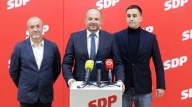 Zagreb, 28. rujna 2025. – Konferencija za medije SDP-a o stanju u hrvatskoj poljoprivredi i stočarstvu; Goran Kušec, Siniša Hajdaš Dončić i Oliver Martinić.