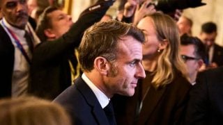 Francuski predsjednik Emmanuel Macron nakon neformalnog summita u danskom parlamentu u dvorcu Christiansborg u Kopenhagenu, listopad 2025.