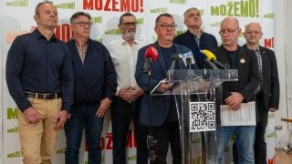 Zagreb, 26. listopada 2025. – Dobriša Adamec i Nenad Hodap iz stranke Možemo na konferenciji za medije predstavljaju kampanju 'Branili smo slobodu'