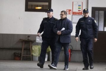 Bivši državni inspektor Andrija Mikulić u Zagrebu nakon uhićenja.