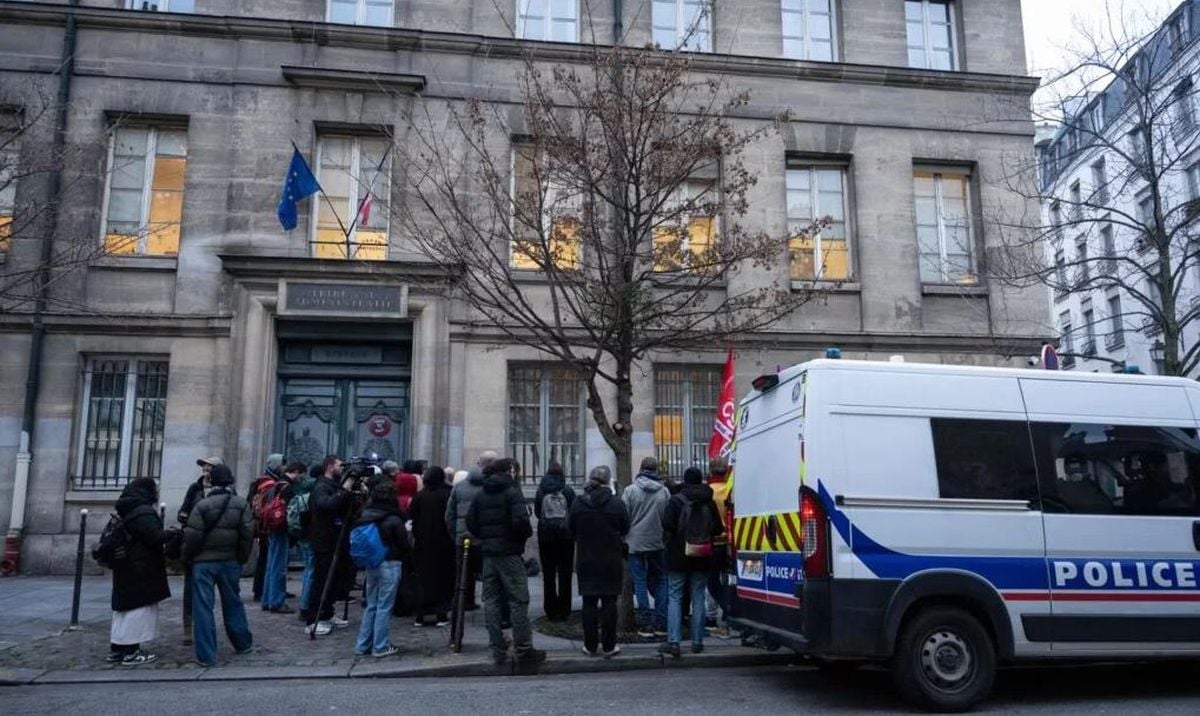 Napad u pariškom metrou: Tri žene izbodene, napadač uhićen