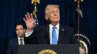 Donald Trump obraća se novinarima u Mar-a-Lagu nakon američkih vojnih akcija u Venezueli