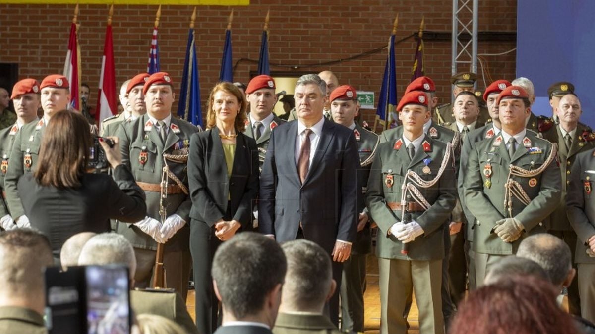 Zoran Milanović na obilježavanju 26. obljetnice Počasno-zaštitne bojne u vojarni 1. Hrvatski gardijski zbor u Zagrebu 25. veljače 2026. godine.