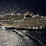 Nosač zrakoplova klase Nimitz, USS Abraham Lincoln, plovi Arapskim morem 5. travnja 2012. Američki nevidljivi borbeni zrakoplov oborio je iranski dron koji se "agresivno" približio američkom nosaču zrakoplova dok je plovio Arapskim morem 3. veljače 2026., priopćio je glasnogovornik američke vojske. "Lovac F-35C s nosača Abraham Lincoln oborio je iranski dron u samoobrani i radi zaštite nosača zrakoplova i osoblja na brodu", izjavio je glasnogovornik Središnjeg zapovjedništva, kapetan Tim Hawkins.