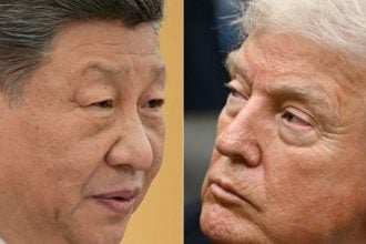 Kombinirana fotografija kineskog predsjednika Xija Jinpinga u Pekingu i američkog predsjednika Donalda Trumpa u Washingtonu, snimljena u siječnju 2026., uoči njihova telefonskog razgovora.