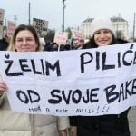 Zagreb - prosvjed protiv gradnje peradarskih pogona kod Siska na Trgu kralja Tomislava