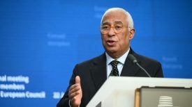 Antonio Costa govori na konferenciji za novinare nakon izvanrednog sastanka Europskog vijeća u Bruxellesu