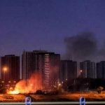 Požar kod američkog veleposlanstva u bagdadskoj Zelenoj zoni nakon napada dronom i raketama