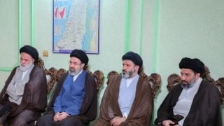 Mojtaba Hamenei na fotografiji iz Teherana koju je objavio ured iranskog vrhovnog vođe.