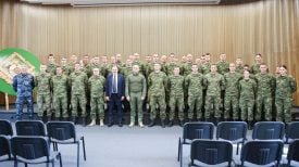 Ivan Anušić u vojarni Bemowo Piskie obilazi hrvatske vojnike raspoređene u NATO-ovoj aktivnosti ojačane prednje prisutnosti u Poljskoj.