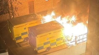 Više zapaljenih vozila hitne službe Hatzolah u Golders Greenu dok policija i vatrogasci interveniraju