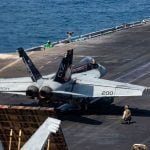 Borbeni zrakoplov F/A-18E Super Hornet polijeće s nosača USS Abraham Lincoln u operaciji Epic Fury protiv iranskih ciljeva, 28. veljače 2026.
