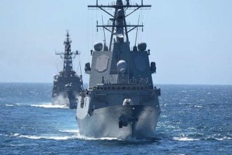 Španjolska fregata Cristóbal Colón plovi morem prije raspoređivanja prema Cipru radi zaštite nakon napada dronom na britansku bazu.