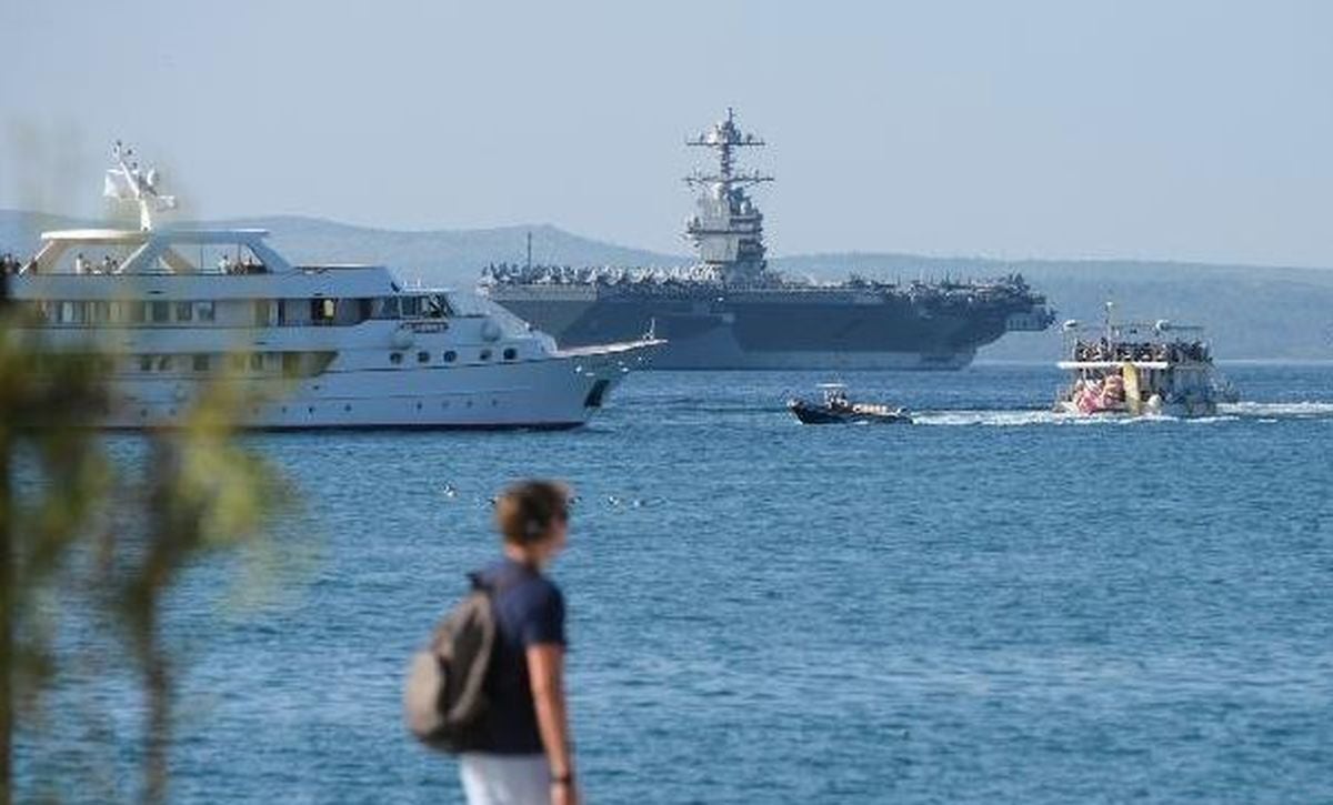 Američki nosač zrakoplova USS Gerald R. Ford uplovio u Split