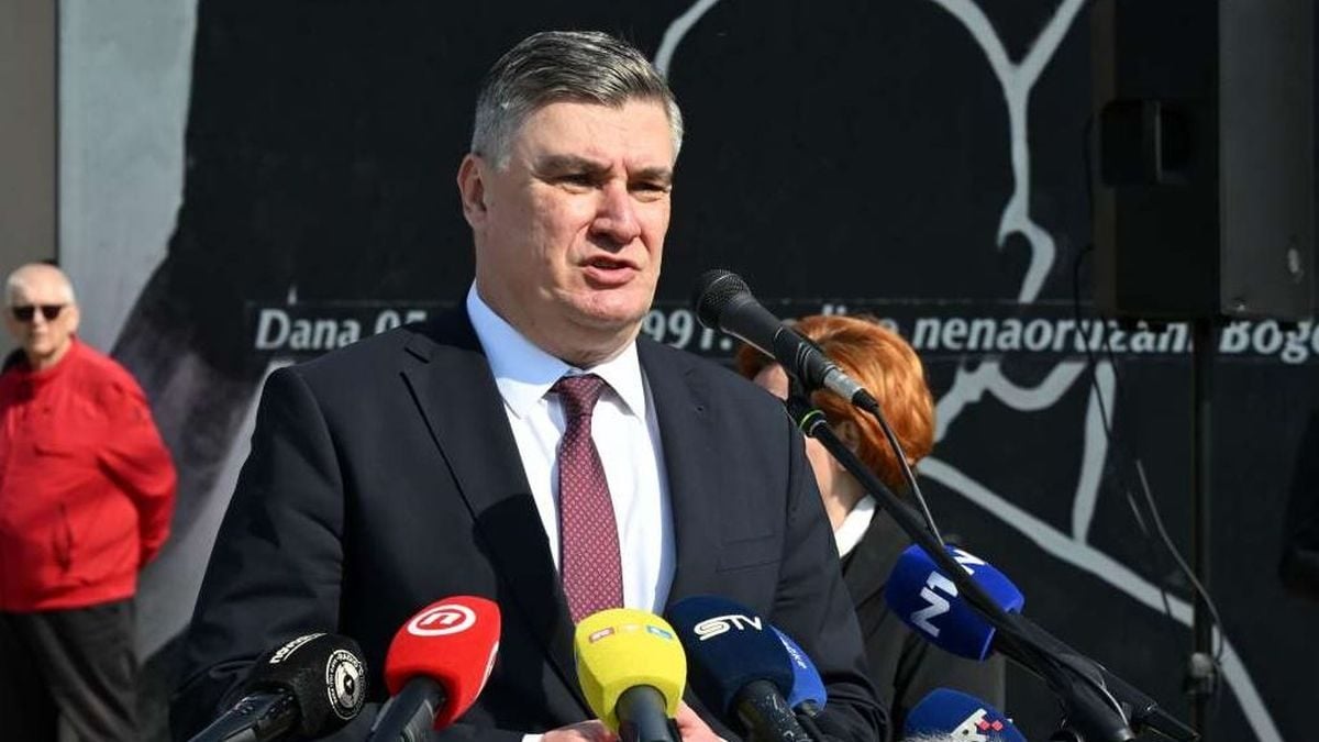 Zoran Milanović na obilježavanju Dana hrvatskih branitelja Vukovara i 35. obljetnice postrojavanja nenaoružanih odreda u Bogdanovcima, ispred spomen-obilježja, 10. ožujka 2026.