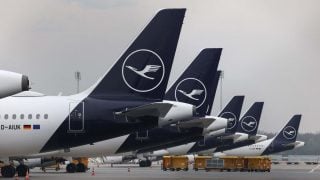 Zrakoplovi Lufthanse na pisti u zračnoj luci München tijekom štrajka pilota i otkazivanja letova.