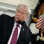 Donald Trump govori tijekom događaja NCAA Collegiate National Champions Day u Bijeloj kući u Washingtonu 21. travnja 2026.