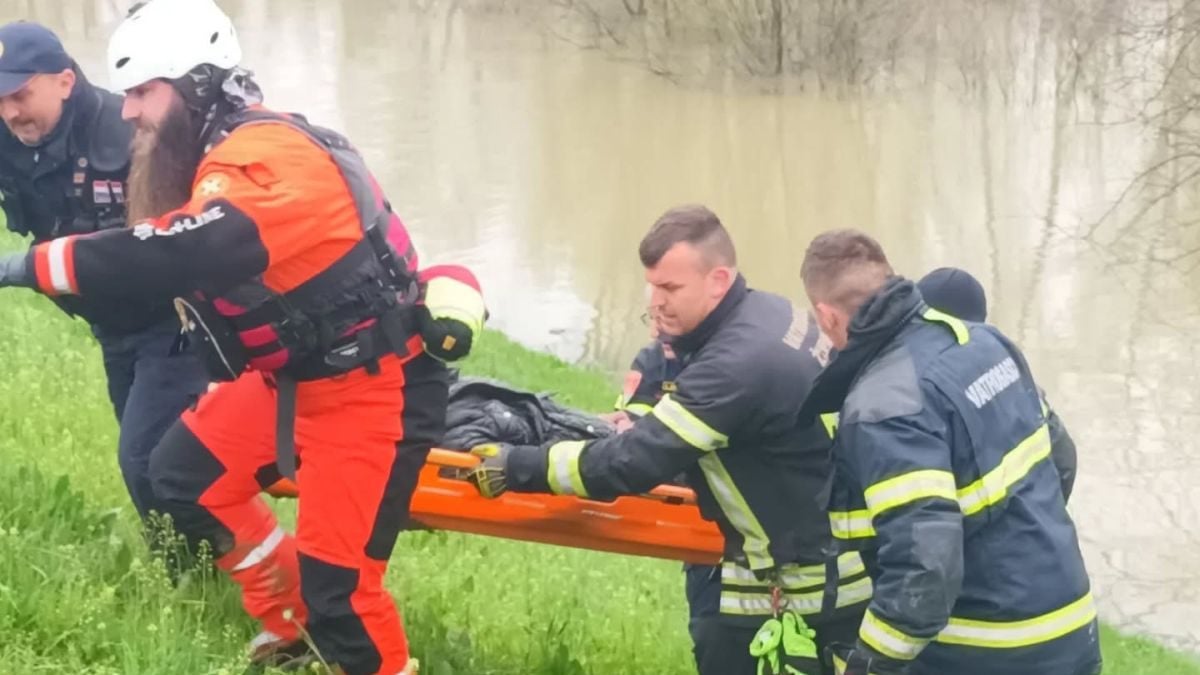 Migranti spašeni iz Save kod Babine Grede prevezeni u vinkovačku bolnicu nakon intervencije službi