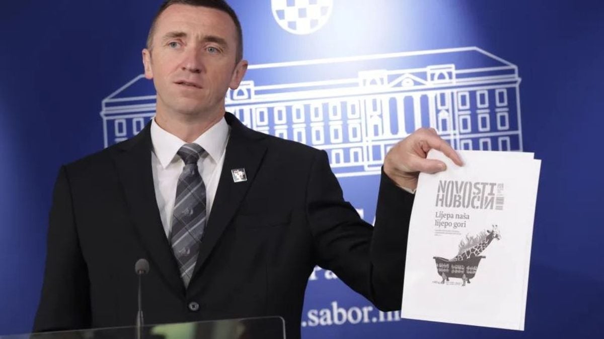 Ivan Penava na konferenciji za medije Kluba zastupnika Domovinskog pokreta u Hrvatskom saboru 14. travnja 2026.