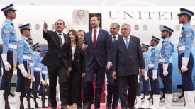 Američki potpredsjednik JD Vance u Islamabadu s Asimom Munirom i Mohammadom Ishaqom Darom prije razgovora s iranskim dužnosnicima.