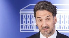 Marin Miletić na konferenciji za medije u Hrvatskom saboru o temi stolnoteniskog saveza.