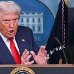 Donald Trump i Pam Bondi tijekom konferencije za novinare u Bijeloj kući 11. kolovoza 2025.