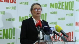 Urša Raukar-Gamulin na konferenciji za novinare stranke Možemo! u Zagrebu o izboru predsjednika Vrhovnog suda i sudaca Ustavnog suda RH.