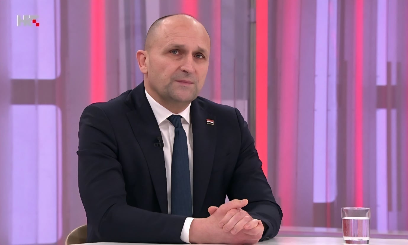Ogroman postotak odaziva na vojnu obuku, pljuska je Milanoviću