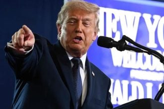 Donald Trump govori na predizbornom i gospodarskom događaju u Suffernu u New Yorku