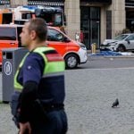 Hitne službe na mjestu naleta automobila na pješake u Leipzigu