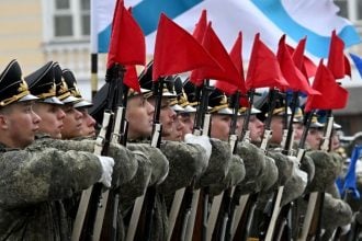 Vojnici na probi parade za Dan pobjede u Sankt Peterburgu