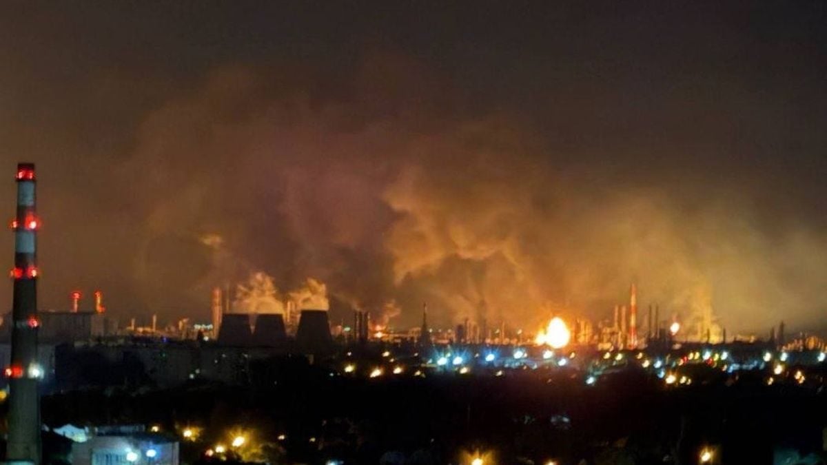 Požar u rafineriji Lukoil u Volgogradu nakon napada dronovima
