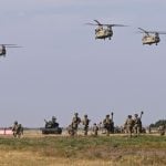 Američki helikopteri CH-47F Chinook u zračnoj bazi Mihail Kogălniceanu u Rumunjskoj